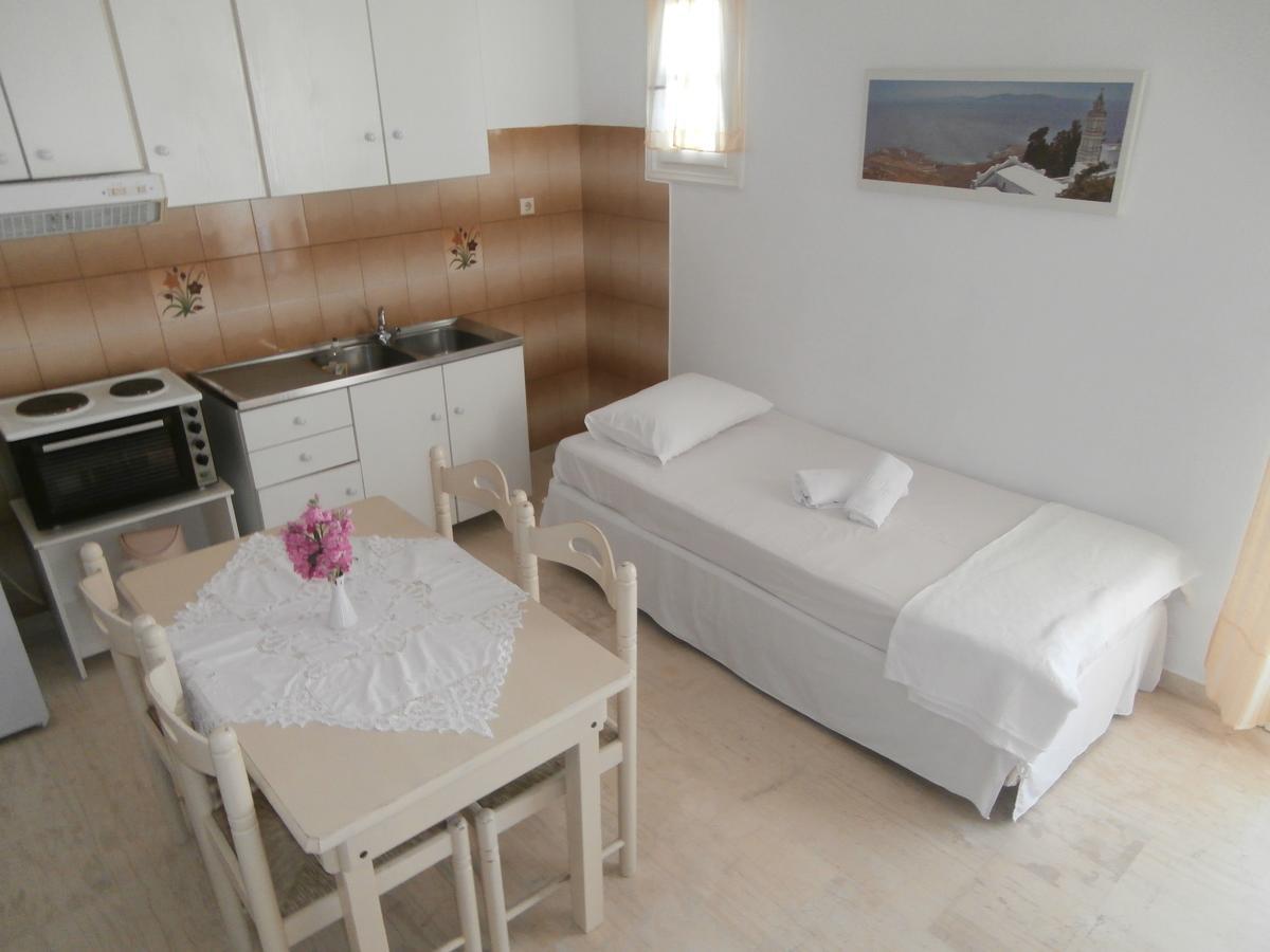 Agali Apartments Tínos Buitenkant foto